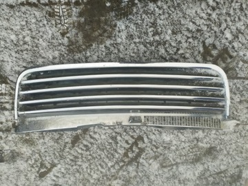 Гриль VW PASSAT B5 FL 2002 LC5X