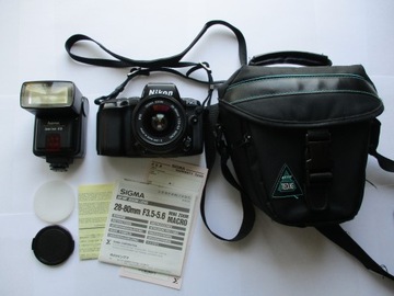 Nikon F90x + Sigma Zoom 28-80 мм 1: 3.5-5.6 Macro