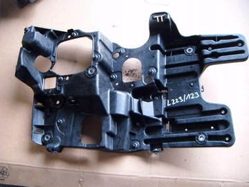 RENAULT GAMA D OKULAR LEWY NAROŻNIK 82528044