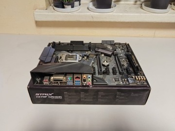 Материнська плата Asus STRIX Z270F GAMING ATX