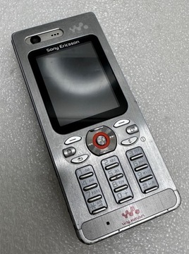 Мобільний телефон з клавіатурою SONY ERICSSON W880I WALKMAN сріблястий (72)