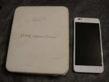 Смартфон HTC Desire 10 lifestyle 2 ГБ / 16 ГБ білий