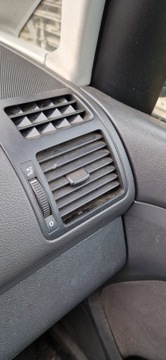 VOLKSWAGEN TOURAN 03-06 KRATKA NAWIEWU PRAWA