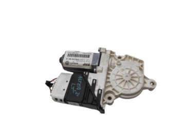 SEAT ALTEA 04- SILNICZEK SZYBY LEWY TYŁ