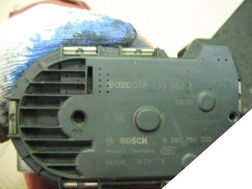 AUDI A4 A6 PASSAT SUPERB PRZEPUSTNICA 0280750030