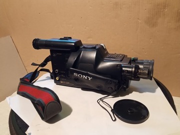 SONY CCD-V95E