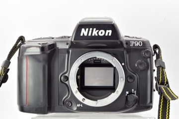 Аналоговая зеркальная фотокамера Nikon F90