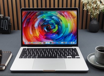 Apple MacBook Pro 13 M1 8cpu 8GPU 8 1TB 2020