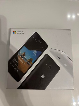 Смартфон Microsoft Lumia 550 1 ГБ / 8 ГБ черный без батареи