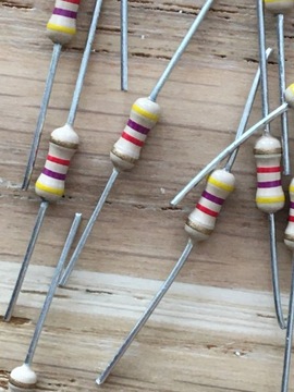 4X резистор 4,7 кОм, 5%, 0,125 Вт