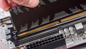 Taktowanie pamięci RAM a opóźnienia – co trzeba wiedzieć?