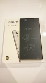 Sony Xperia Z5 3 ГБ / 32 ГБ злотый NFC