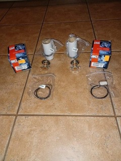 TWO NEW THERMOSTAT OPEL