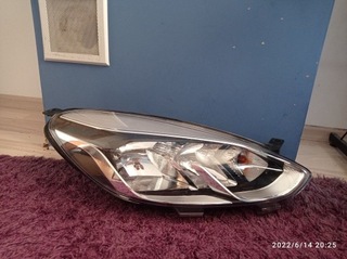 FORD FIESTA mk8 FRONT LAMP RIGHT SIDE