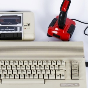 コンピュータ・IT HARDWARE SECURITY ZX Spectrum – Wikipedia
