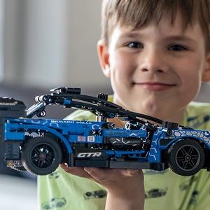 LEGO Technic McLaren Senna GTR - review