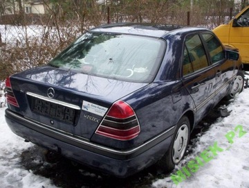 ДВЕРЬ ЗАДНЕЕ ПРАВОЕ - MERCEDES W202 W 202