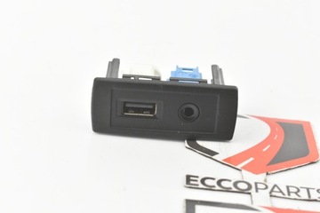 ГНЕЗДО ВХОД AUX USB A4478200087 VITO W447 W906