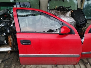 ДВЕРЬ ПРАВОЕ ПЕРЕД ПЕРЕДНЯЯ Y547 OPEL ASTRA G II