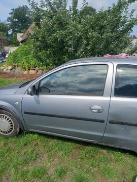 СТЕКЛО ДВЕРЬ ЛЕВАЯ OPEL CORSA C 2002R Z163