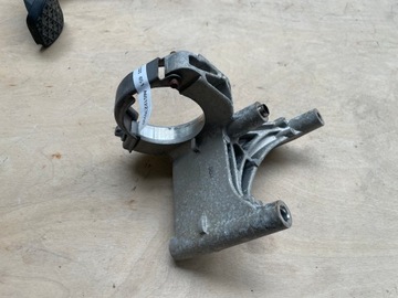 UNTERSTÜTZUNG HALBWELLEN BEFESTIGUNG MERCEDES SPRINTER 910 2.2 CDI A6512230700
