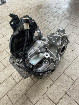 КОРОБКА ПЕРЕДАЧ RENAULT TWINGO III 290K48984R