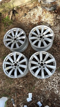 4 X ДИСК АЛЮМИНИЕВЫЙ AUDI 8W0601025AL