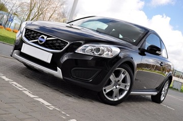 VOLVO C30 ДОКЛАДКА БАМПЕРА ПЕРЕД