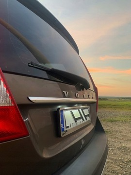 VOLVO V70 XC70 III - НАКЛАДКА ХРОМ NA КРЫШКУ БАГАЖНИКА НАД TAB