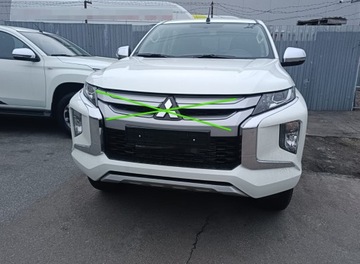 MITSUBISHI L200 БАМПЕР ПЕРЕДНИЙ ПЕРЕДНЯЯ 2019 2020 2021-