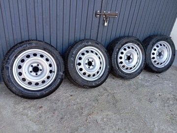 ШЕСТЕРНИ CITROEN BERLINGO PARTNER COMBO 5X108 MICHELIN 205/60 R16 2020R