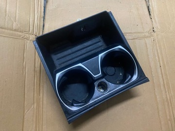 ДЕРЖАТЕЛЬ NA СТАКАН CUPHOLDER BMW 7 G11 G12