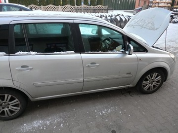 СТЕКЛО ПРАВАЯ ПЕРЕД Z176 OPEL ZAFIRA B 05-12