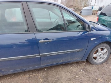 ДВЕРЬ КОМПЛЕКТНЫЕ ПРАВАЯ ПЕРЕД RENAULT SCENIC II DV460