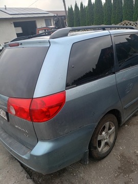 КРЫЛО ЗАД ПРАВАЯ TOYOTA SIENNA 2010