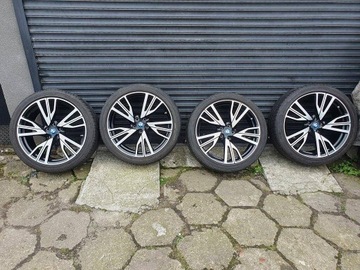 ШЕСТЕРНИ 215/45 245/40 20 BMW I8 L12 L15 BRIDGESTONE