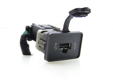 ГНЕЗДО PORT USB ALFA ROMEO 159 05- 156074010