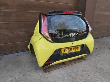 TOYOTA AYGO II ПАНЕЛЬ ЗАДНИЙ ПОЛ КРЫЛО ЗАД ЛЕВЫЙ