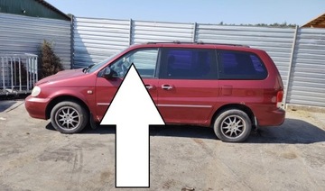 СТЕКЛО DRZWIOWA ЛЕВАЯ ПЕРЕД KIA CARNIVAL I FL 01-05