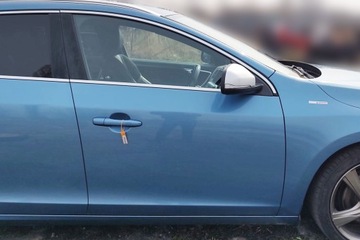 ДВЕРЬ ПРАВАЯ ПЕРЕД ПЕРЕДНЯЯ VOLVO V60 S60 II 10-18R 713 POWER BLUE