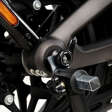 SLIDER / SCHIEBER HINTEN ACHSE RG RACING HARLEY-DAVIDSON LIVEWIRE 19- / LIVEWIRE ONE 21