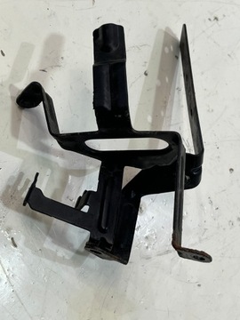 ДЕРЖАТЕЛЬ БАЧКА VW TOUAREG 7P 7P0971747A