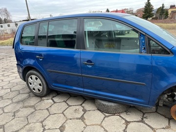 ДВЕРЬ ПРАВАЯ ПЕРЕД ПЕРЕДНЯЯ VW TOURAN 1T0 ОРИГИНАЛ ХОРОШЫЕ ŚLĄSK