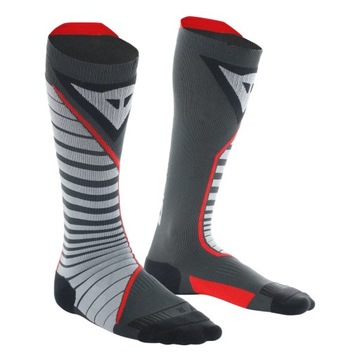 ЧЕХЛЫ TERMOAKTYWNE DAINESE THERMO LONG SOCKS /CZARNO-CZERWONE/ 45/47