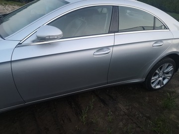 ДВЕРЬ ЗАДНЕЕ ЛЕВАЯ ЗАД CLS W219 LAK 775