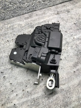 ЗАМОК КРЫШКИ БАГАЖНИКА ЗАДНЕЙ MERCEDES A0997504000