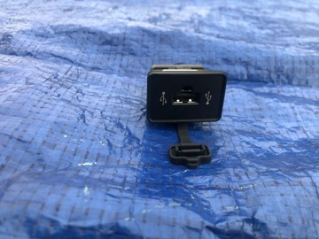 ГНЕЗДО PORT USB ALFA ROMEO 159 156074010