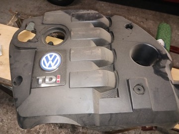 КРЫШКА ЗАЩИТА ДВИГАТЕЛЯ VW PASSAT B5 06B103935C