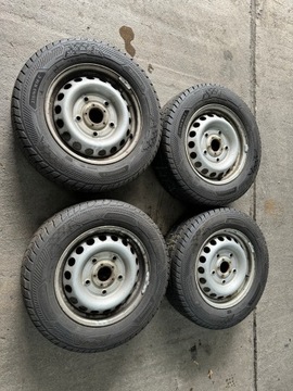 ШЕСТЕРНИ ЗИМНИЕ FORD TRANSIT 6.5J 215/65R16C BARUM SNOVANIS 3