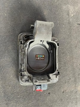 КРИШКА КОРПУС ГНІЗДА ЗАРЯДКИ BMW I3 7335767 C2W